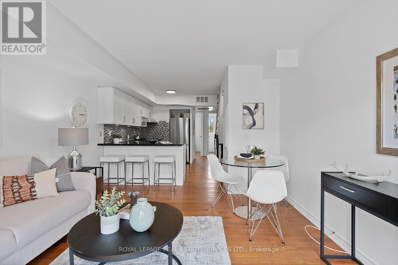 207 - 262 St Helens Avenue, Toronto, Ontario  M6H 4A4 - Photo 11 - C13233032