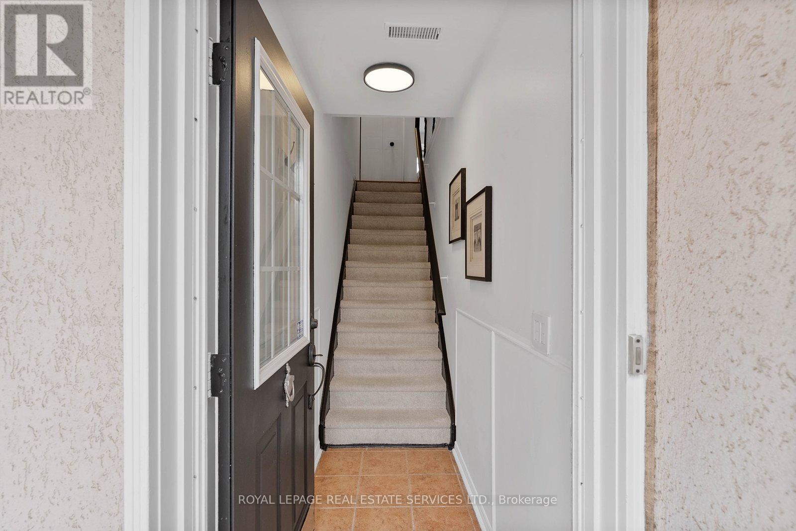 207 - 262 St Helens Avenue, Toronto, Ontario  M6H 4A4 - Photo 3 - C13233032