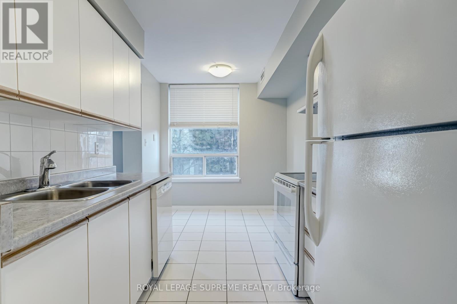 210 - 35 Empress Avenue, Toronto, Ontario  M2N 6T3 - Photo 10 - C13233070