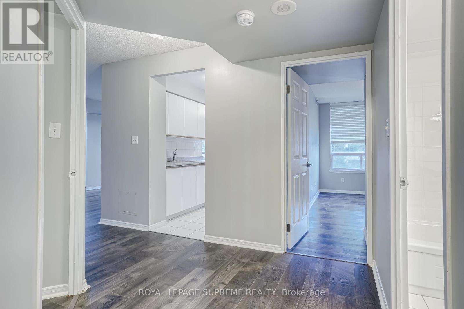 210 - 35 Empress Avenue, Toronto, Ontario  M2N 6T3 - Photo 8 - C13233070