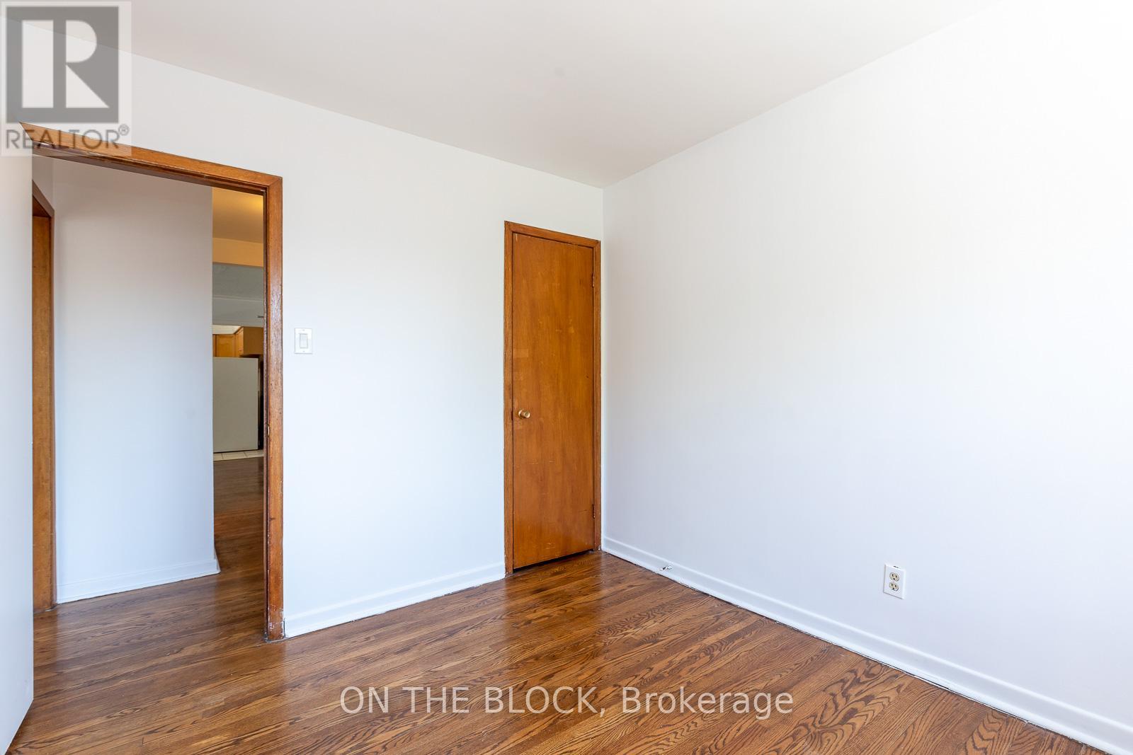 2 - 883 St Clair Avenue W, Toronto, Ontario  M6C 1C4 - Photo 12 - C13233076
