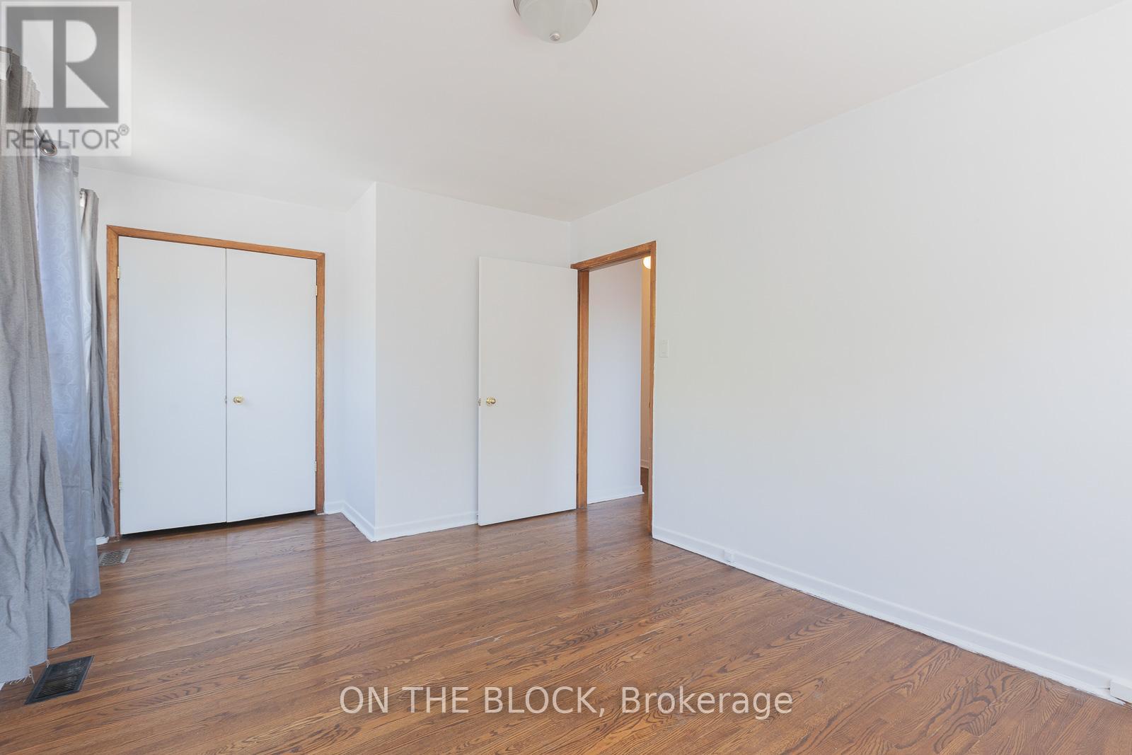 2 - 883 St Clair Avenue W, Toronto, Ontario  M6C 1C4 - Photo 15 - C13233076