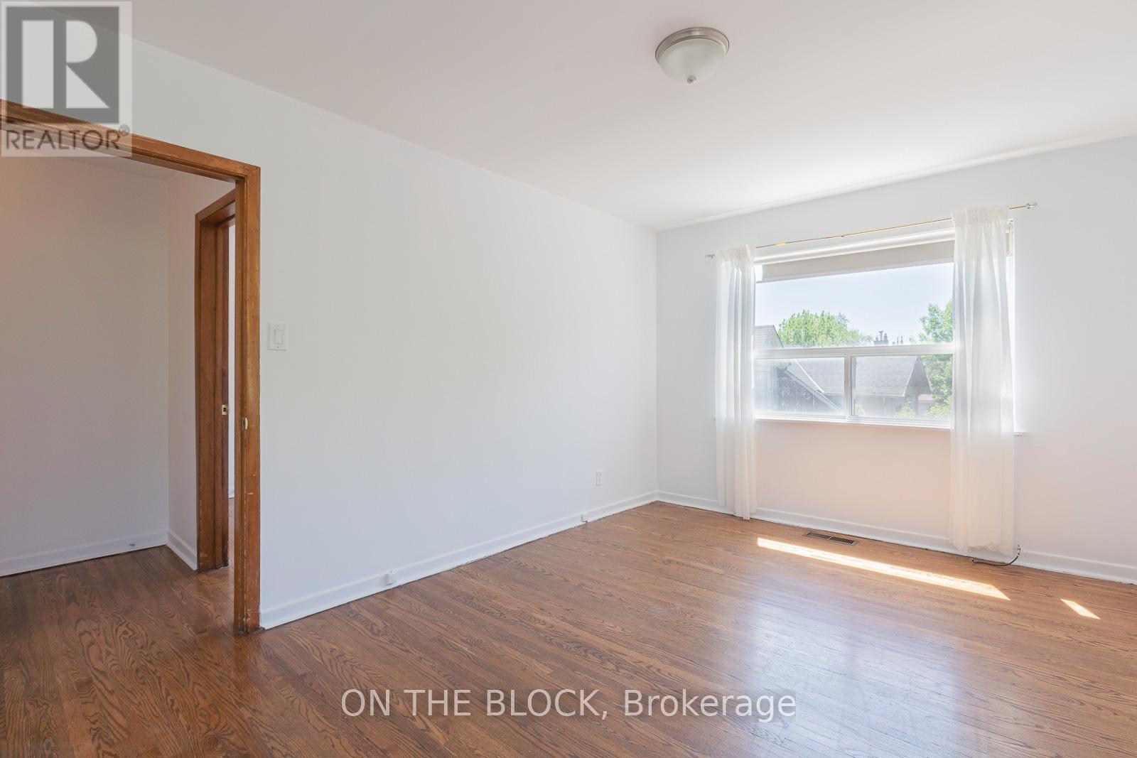2 - 883 St Clair Avenue W, Toronto, Ontario  M6C 1C4 - Photo 16 - C13233076