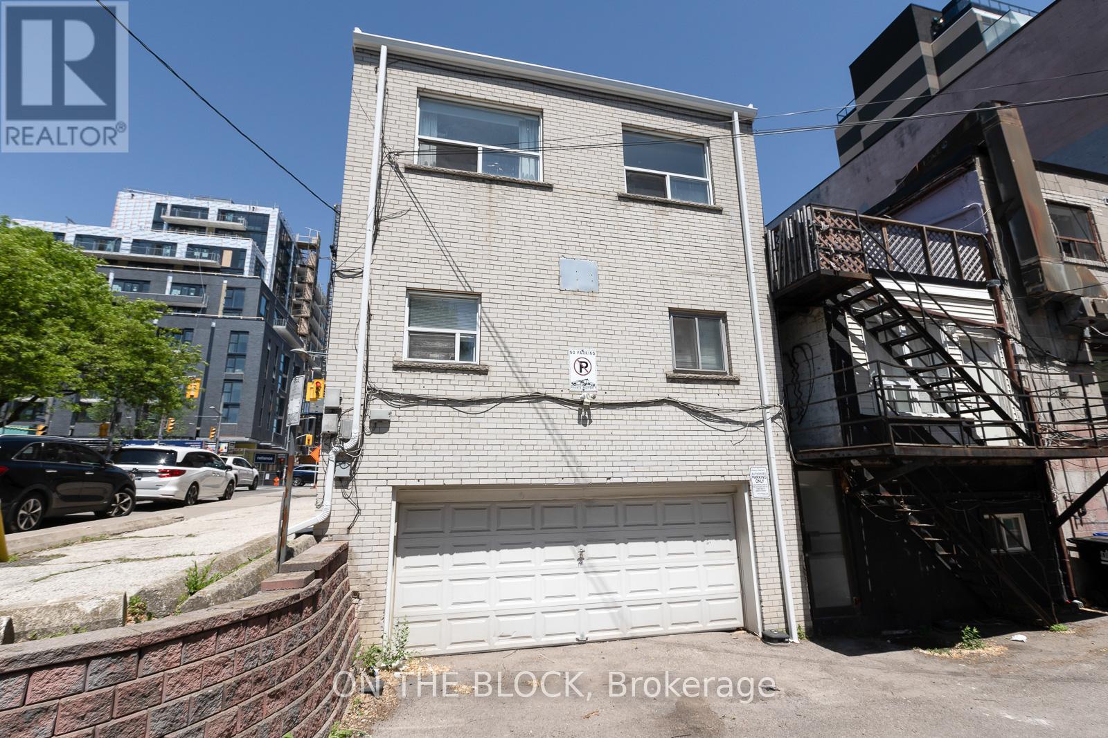 2 - 883 St Clair Avenue W, Toronto, Ontario  M6C 1C4 - Photo 26 - C13233076
