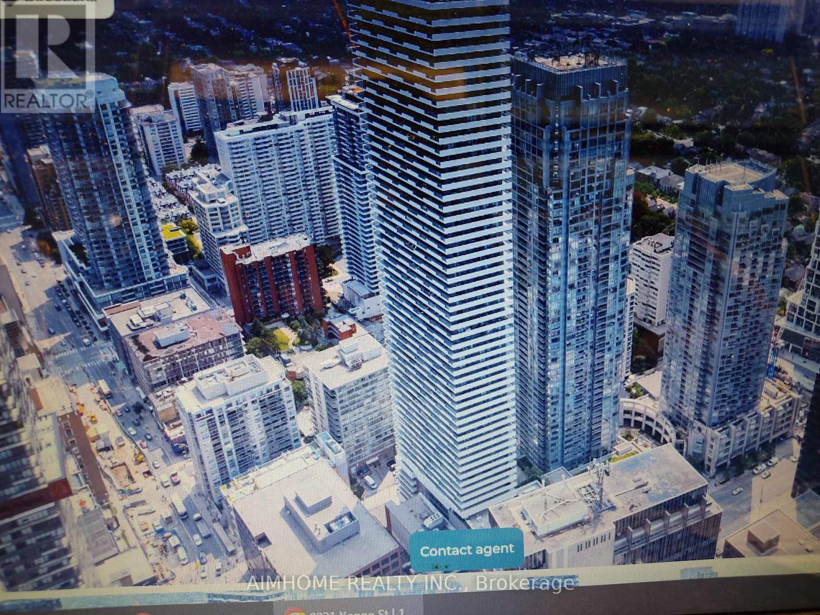 5202 - 2221 YONGE STREET, Toronto, Ontario