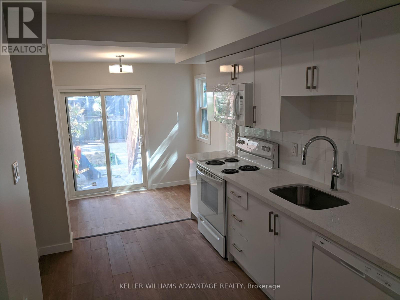 LOWER - 119 COXWELL AVENUE, Toronto, Ontario