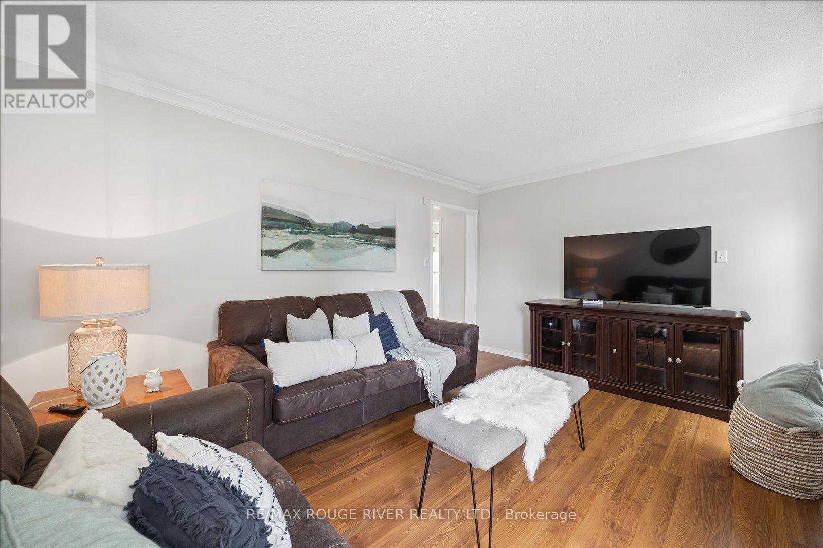 33 Shore Avenue, Whitby, Ontario  L1R 2L7 - Photo 15 - E13232748