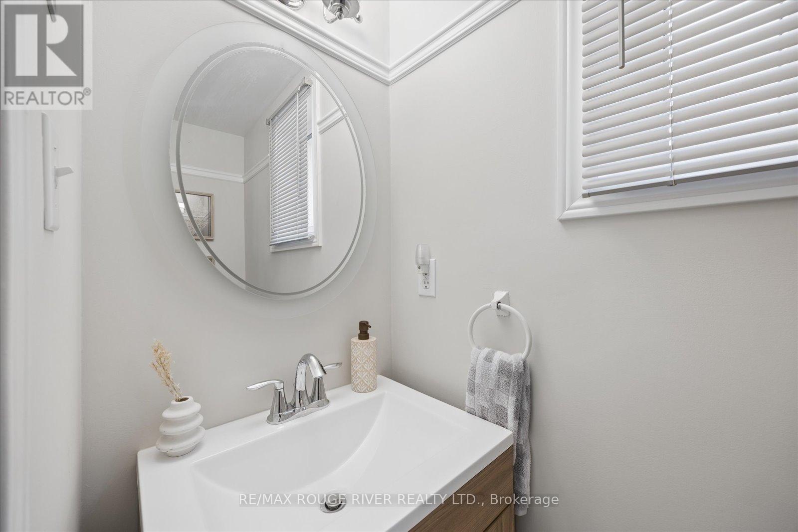 33 Shore Avenue, Whitby, Ontario  L1R 2L7 - Photo 21 - E13232748