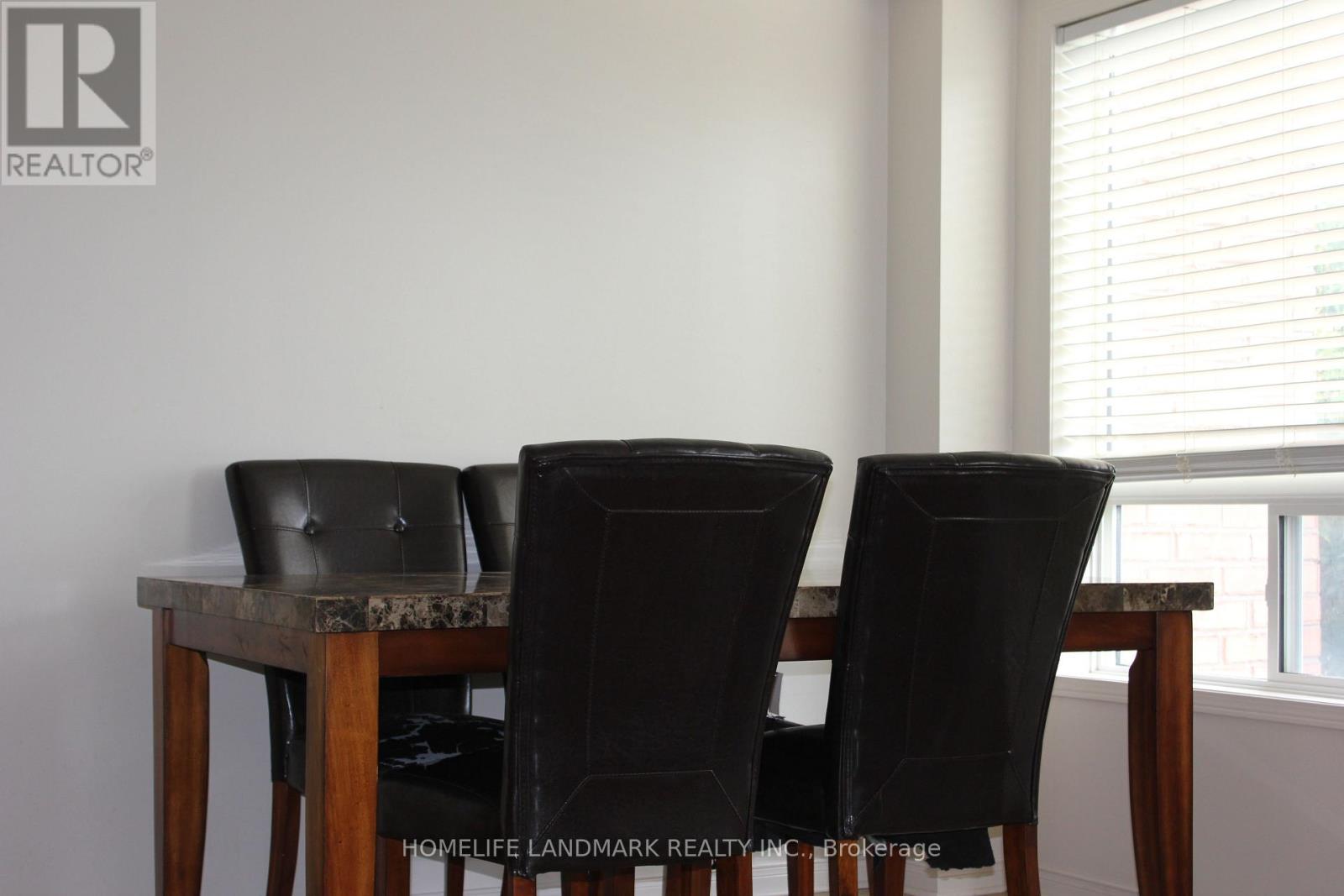 33 Kiriakou Street, Toronto, Ontario  M1P 5G8 - Photo 3 - E13232802