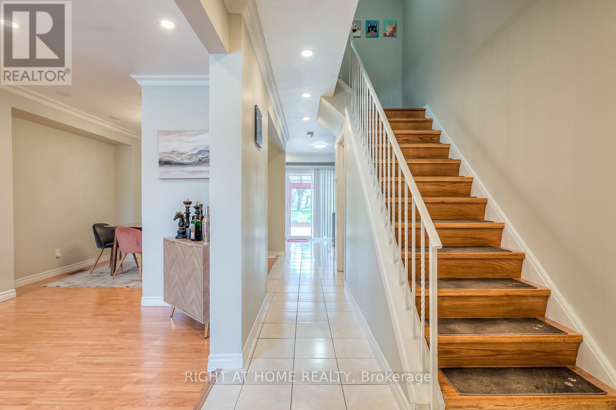 37 Mcknight Drive, Toronto, Ontario  M1B 2Z4 - Photo 5 - E13232814