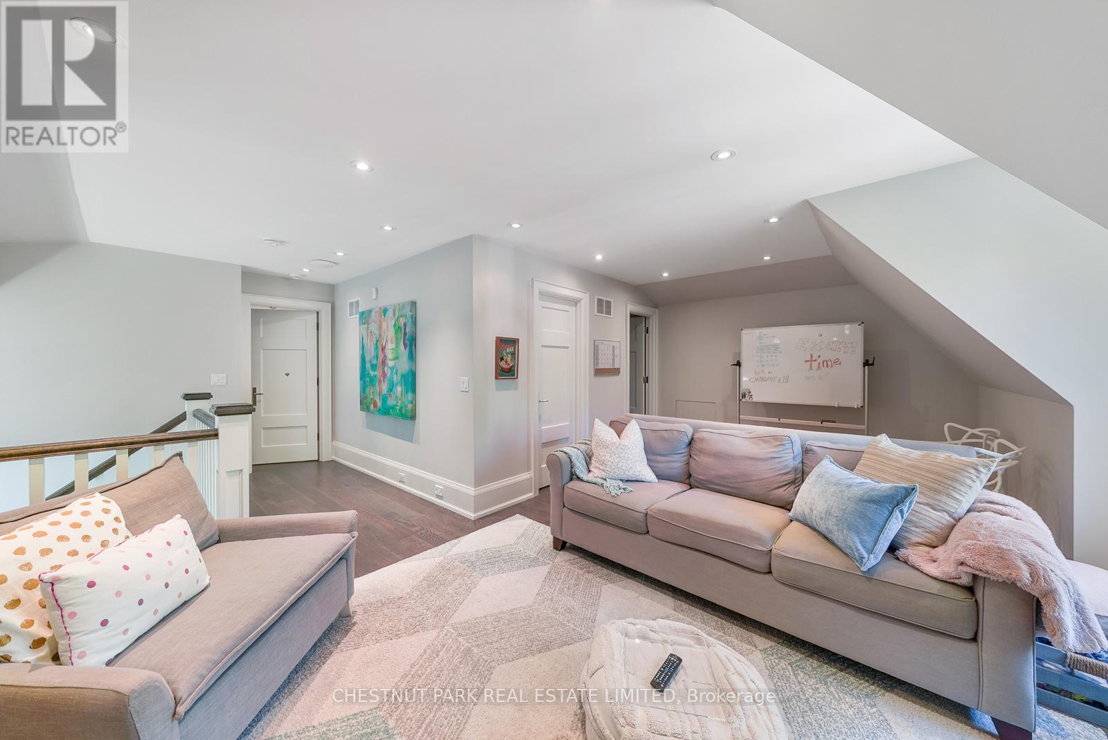 56 Pine Crescent, Toronto, Ontario  M2E 1L4 - Photo 26 - E13233048
