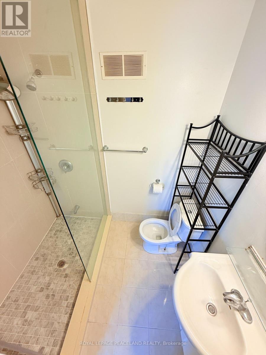 16 Madsen Crescent, Markham, Ontario  L3R 4P3 - Photo 11 - N13232732