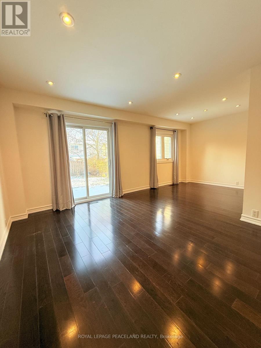 16 Madsen Crescent, Markham, Ontario  L3R 4P3 - Photo 4 - N13232732