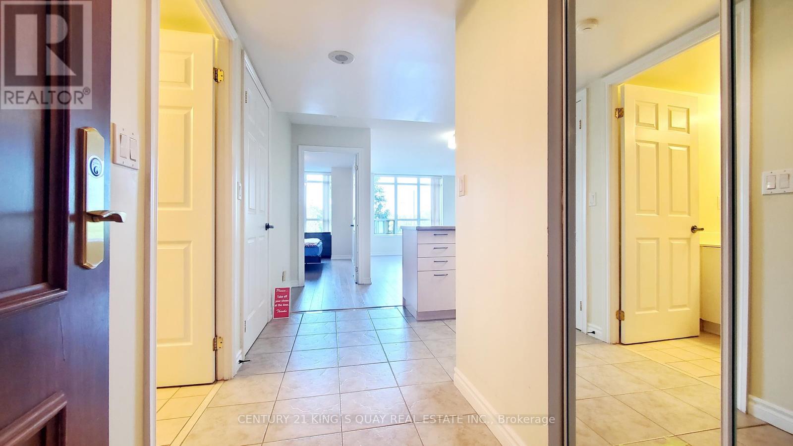 303 - 130 Pond Drive, Markham, Ontario  L3T 7W5 - Photo 8 - N13232862