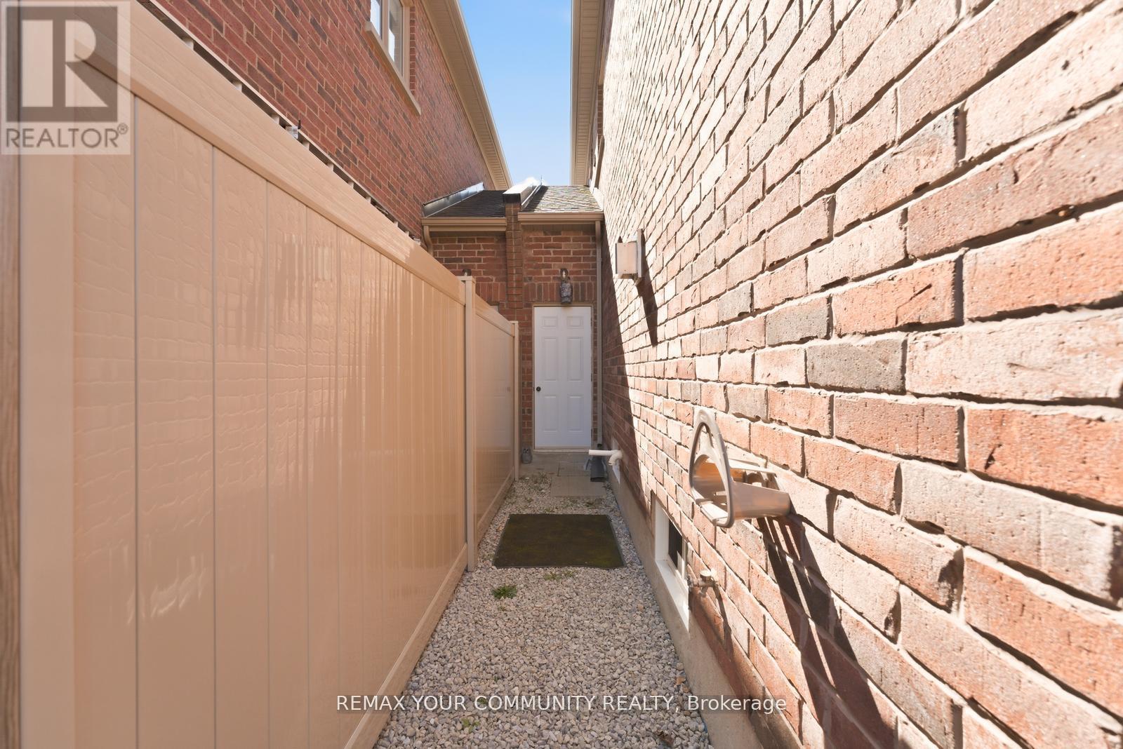 29 Spring Hill Drive, King, Ontario  L7B 0B4 - Photo 36 - N13232876