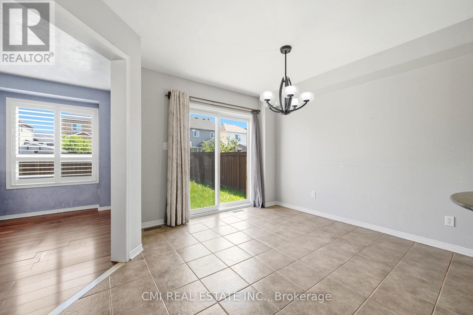 82 Gwillimbury Drive, Bradford West Gwillimbury (Bradford), Ontario  L3Z 0C8 - Photo 17 - N13232962