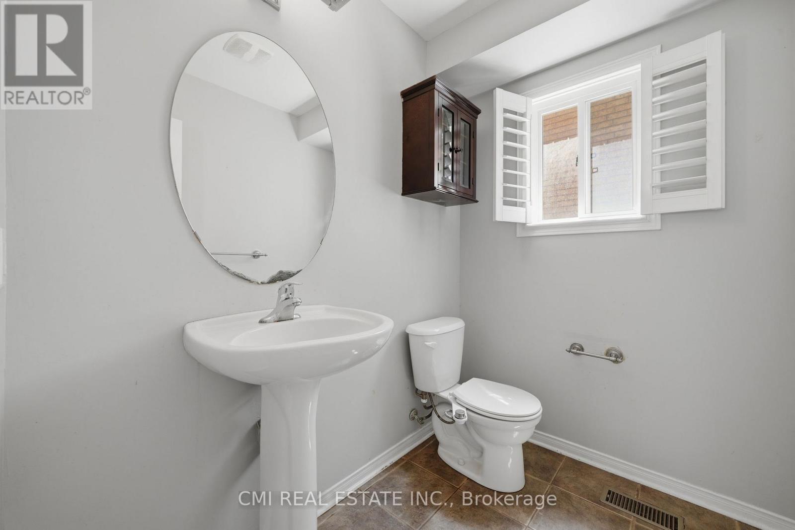 82 Gwillimbury Drive, Bradford West Gwillimbury (Bradford), Ontario  L3Z 0C8 - Photo 30 - N13232962