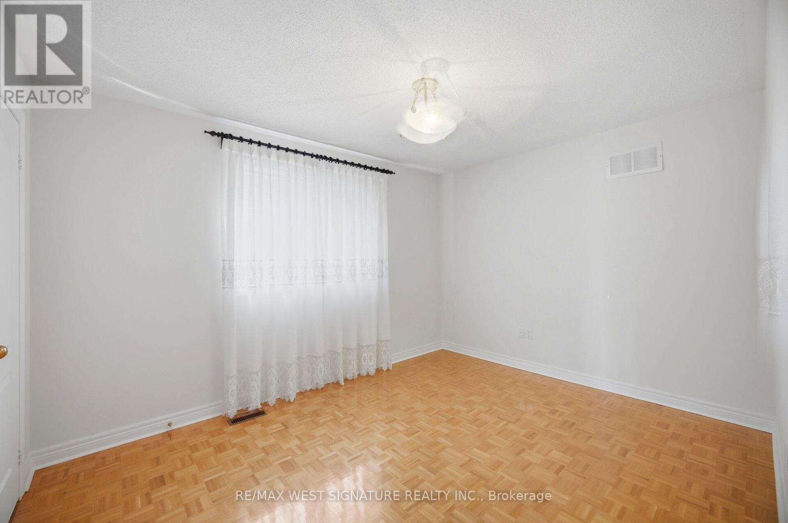 14 Blue Diamond Terrace, Vaughan, Ontario L4H 2G3 - Photo 18 - N13233088