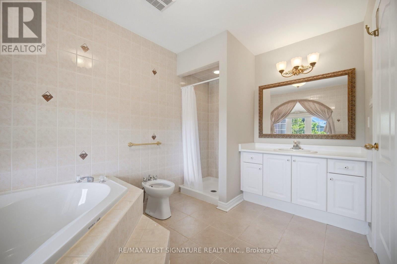 14 Blue Diamond Terrace, Vaughan, Ontario L4H 2G3 - Photo 21 - N13233088