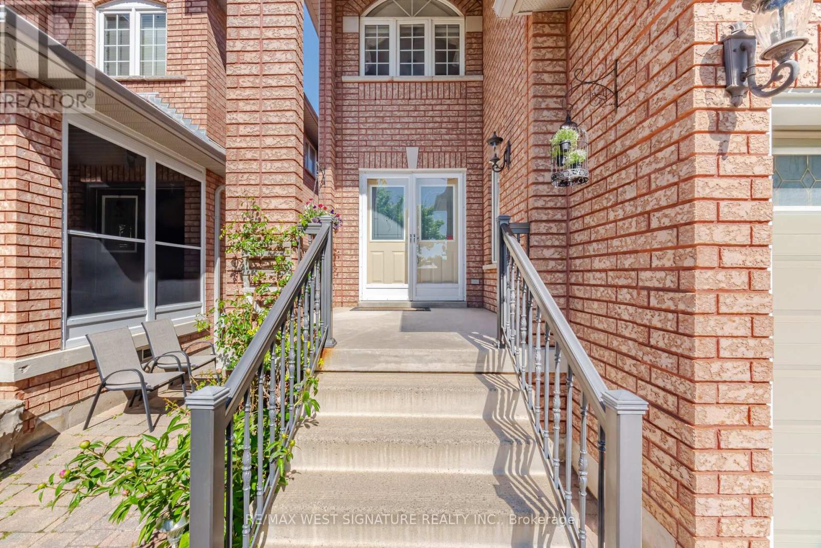 14 Blue Diamond Terrace, Vaughan, Ontario L4H 2G3 - Photo 3 - N13233088