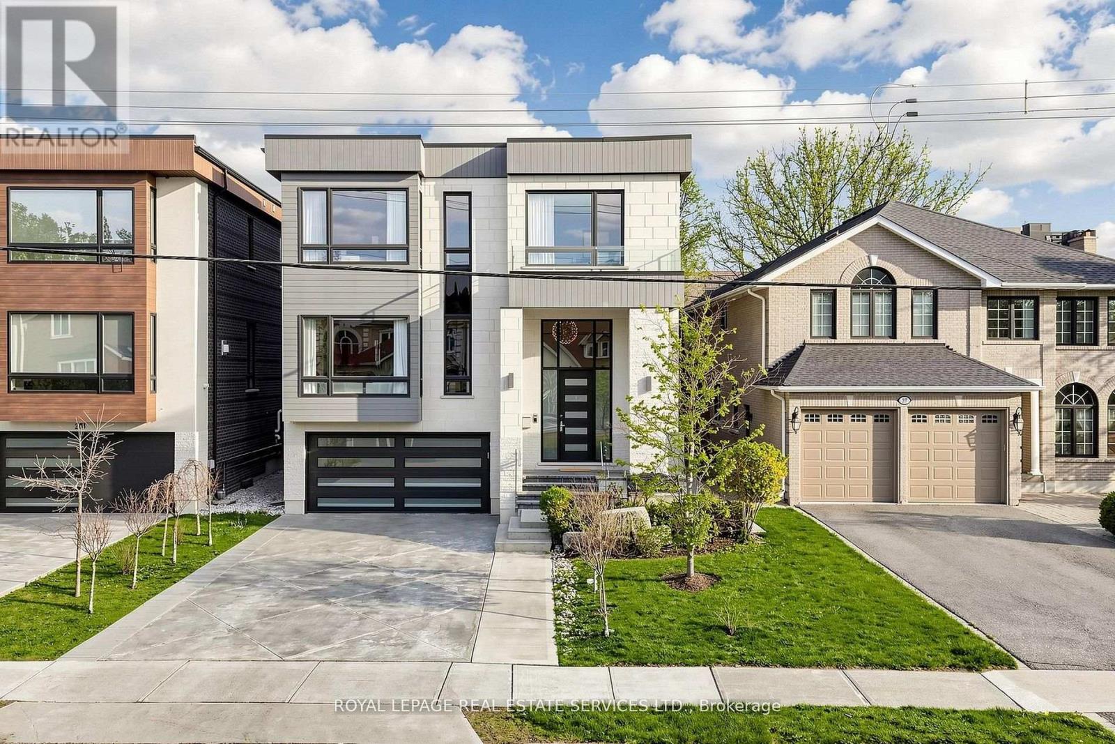203 Crestwood Road, Vaughan, Ontario  L4J 1A8 - Photo 2 - N13233110