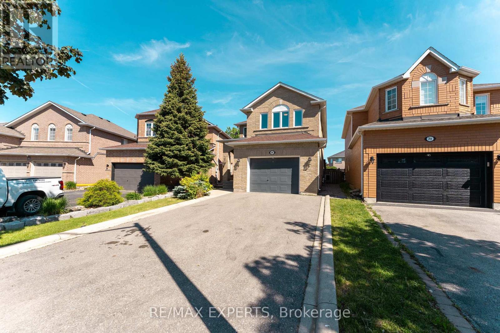 69 Shetland Crescent, Vaughan, Ontario L6A 3B8 - Photo 3 - N13233130