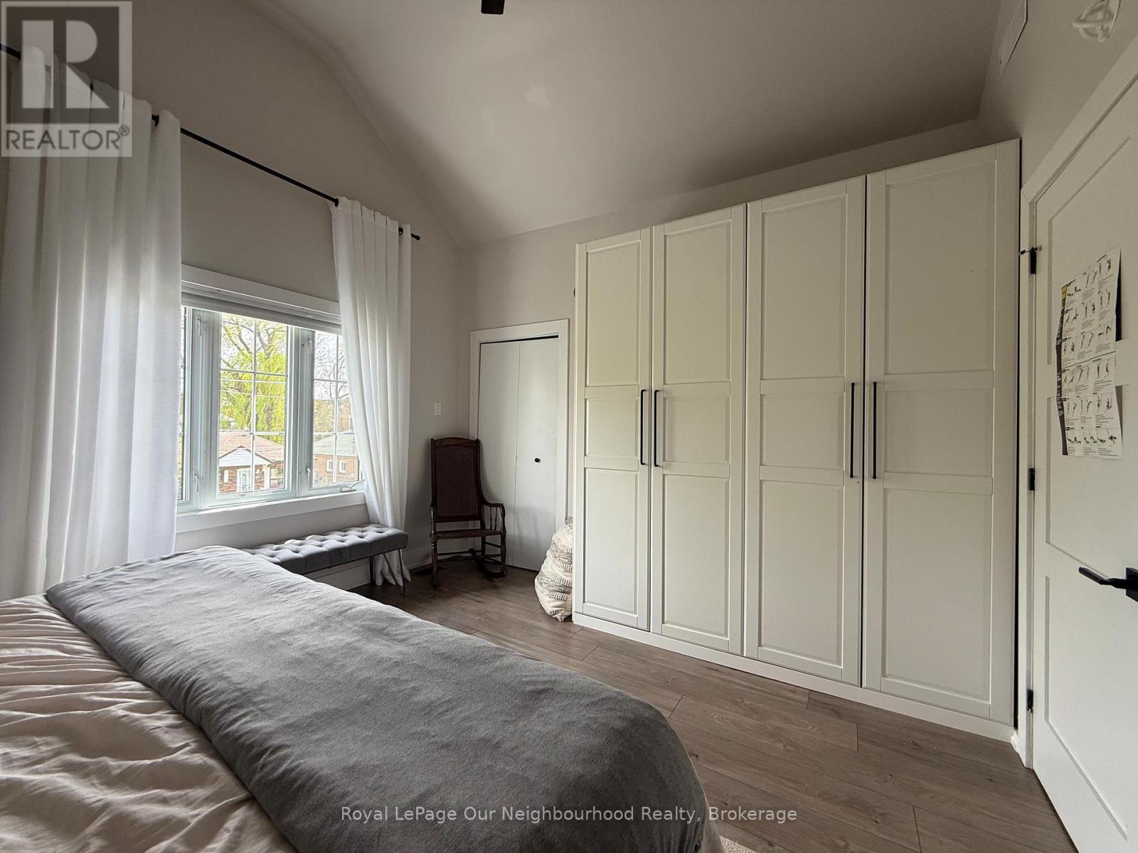 Upper - 48 Albani Street, Toronto, Ontario  M8V 1X2 - Photo 13 - W13233250