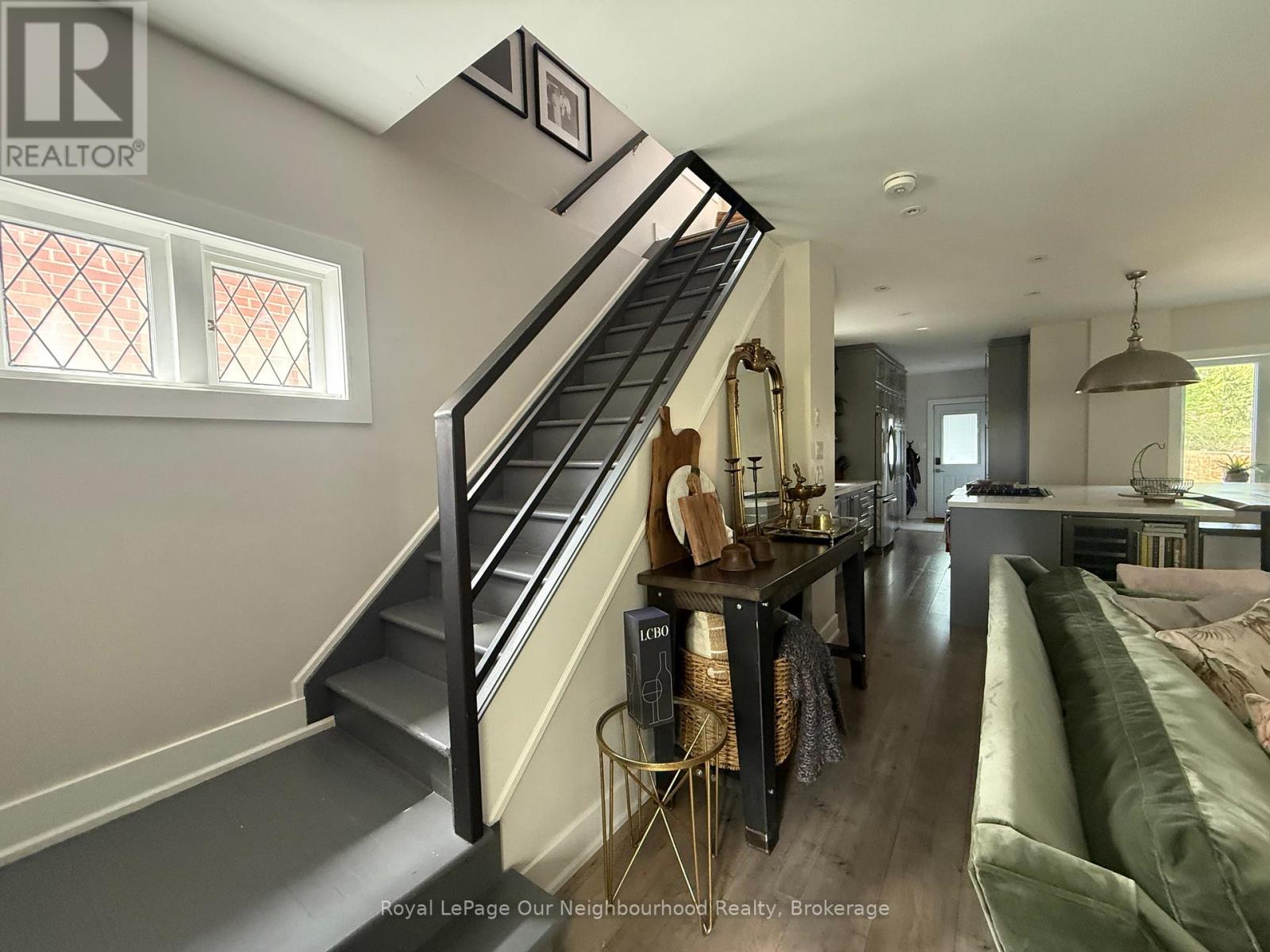Upper - 48 Albani Street, Toronto, Ontario  M8V 1X2 - Photo 22 - W13233250