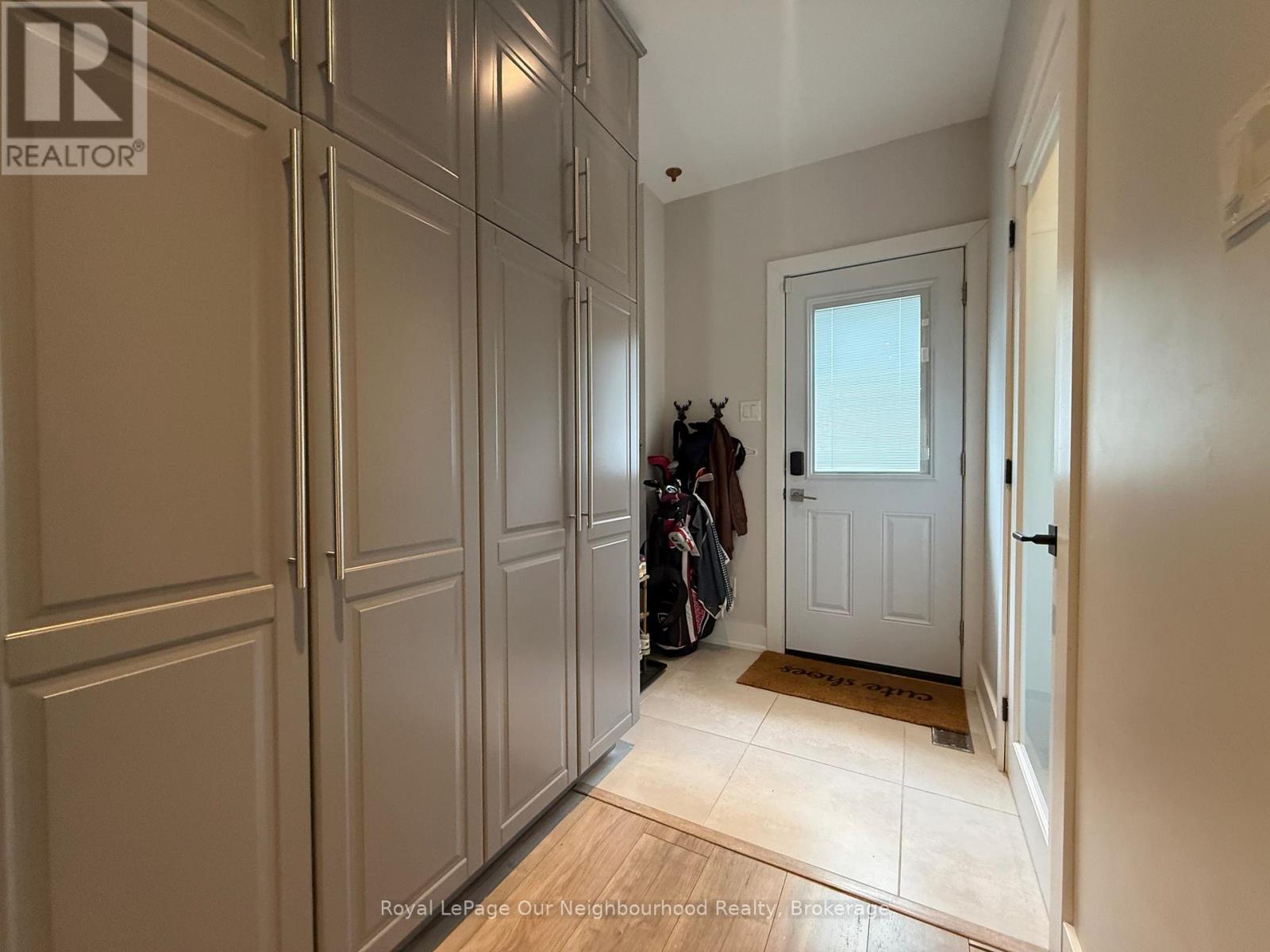 Upper - 48 Albani Street, Toronto, Ontario  M8V 1X2 - Photo 23 - W13233250
