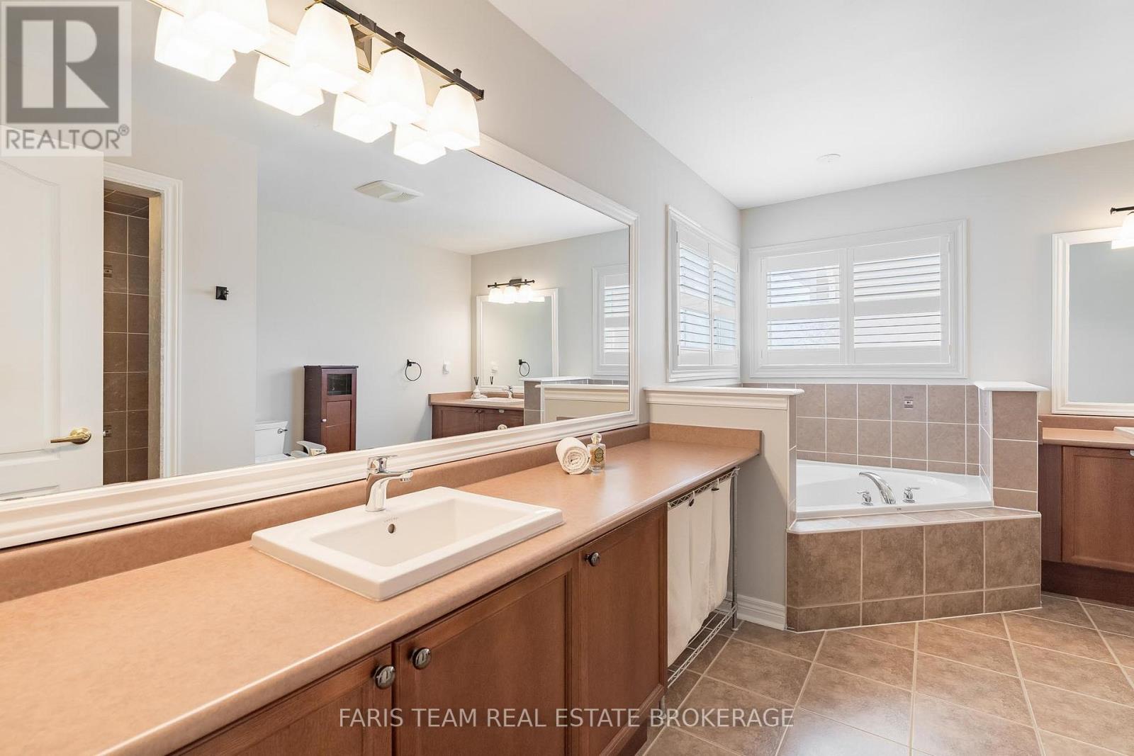43 Maple Crown Terrace, Barrie, Ontario  L4M 7H9 - Photo 27 - S13232778