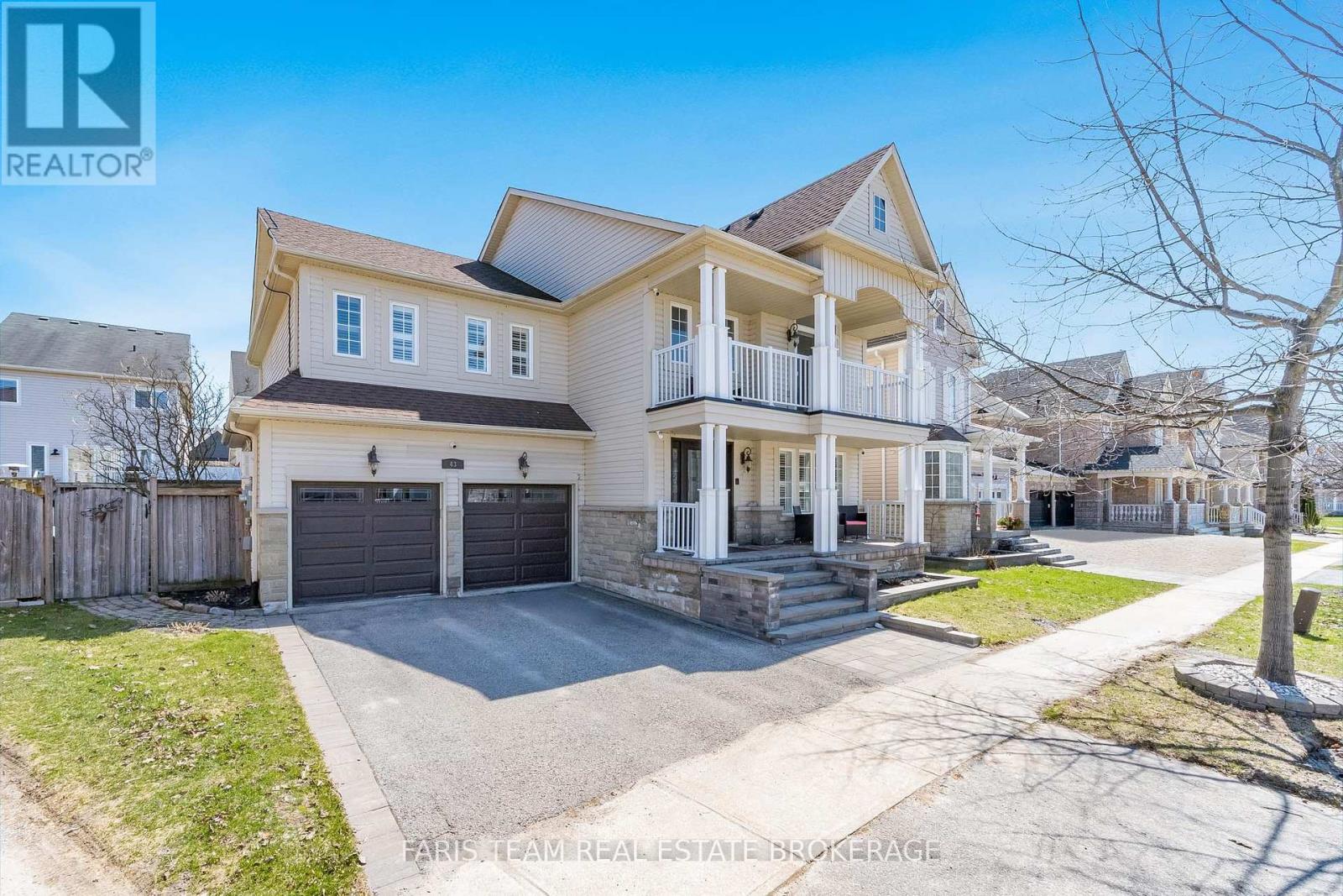 43 Maple Crown Terrace, Barrie, Ontario  L4M 7H9 - Photo 3 - S13232778
