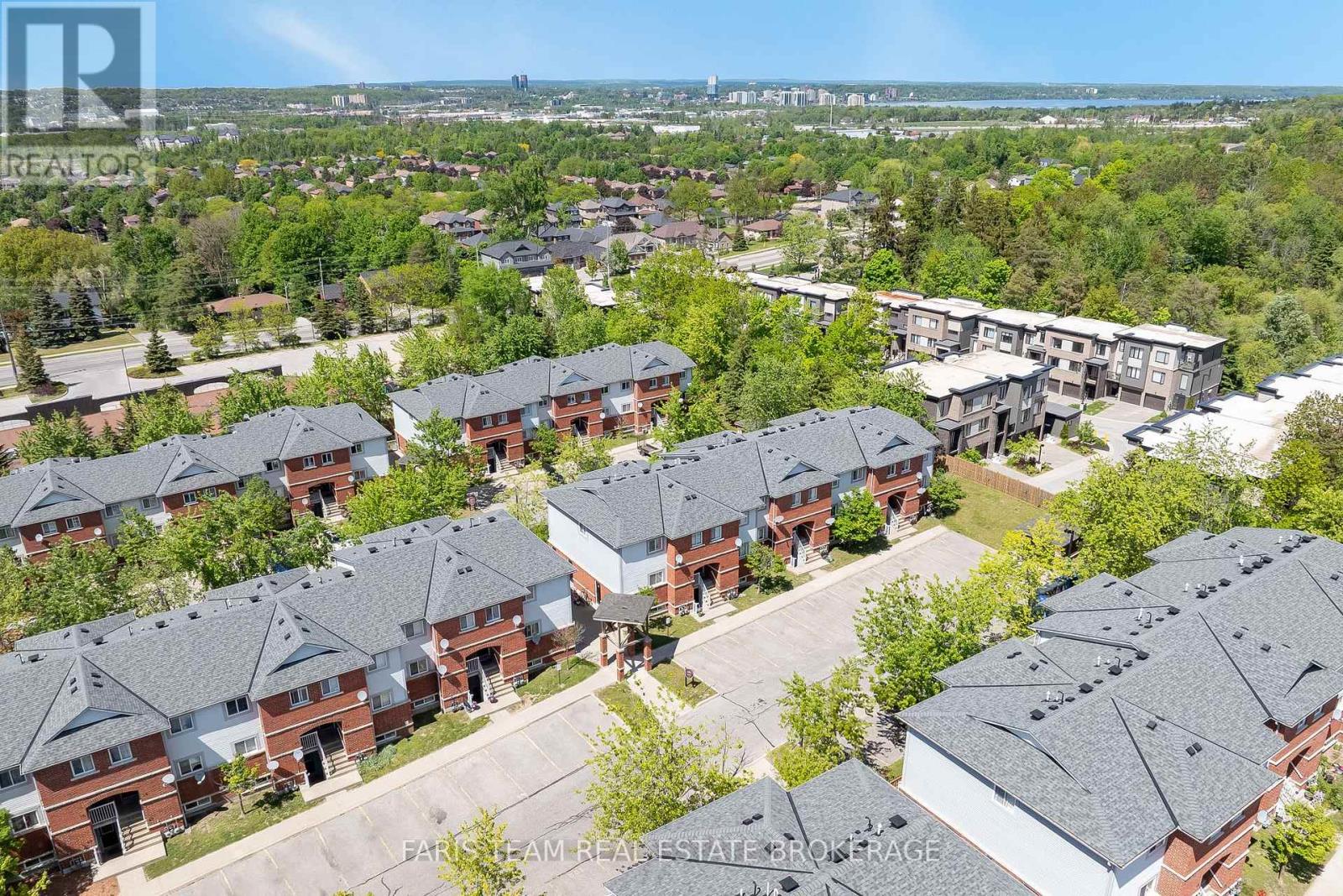 37 - 241 Ferndale Drive S, Barrie, Ontario  L4N 0T6 - Photo 2 - S13233162