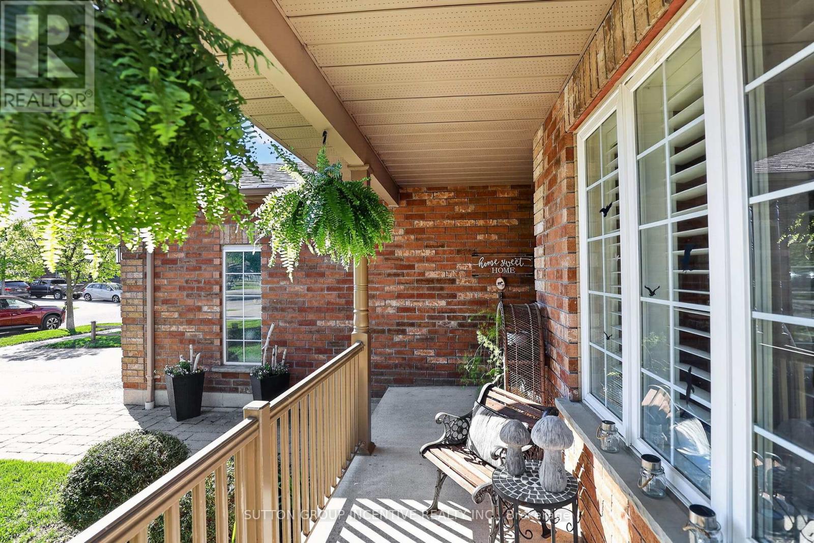 255 Pringle Drive, Barrie, Ontario  L4N 0P4 - Photo 3 - S13233182