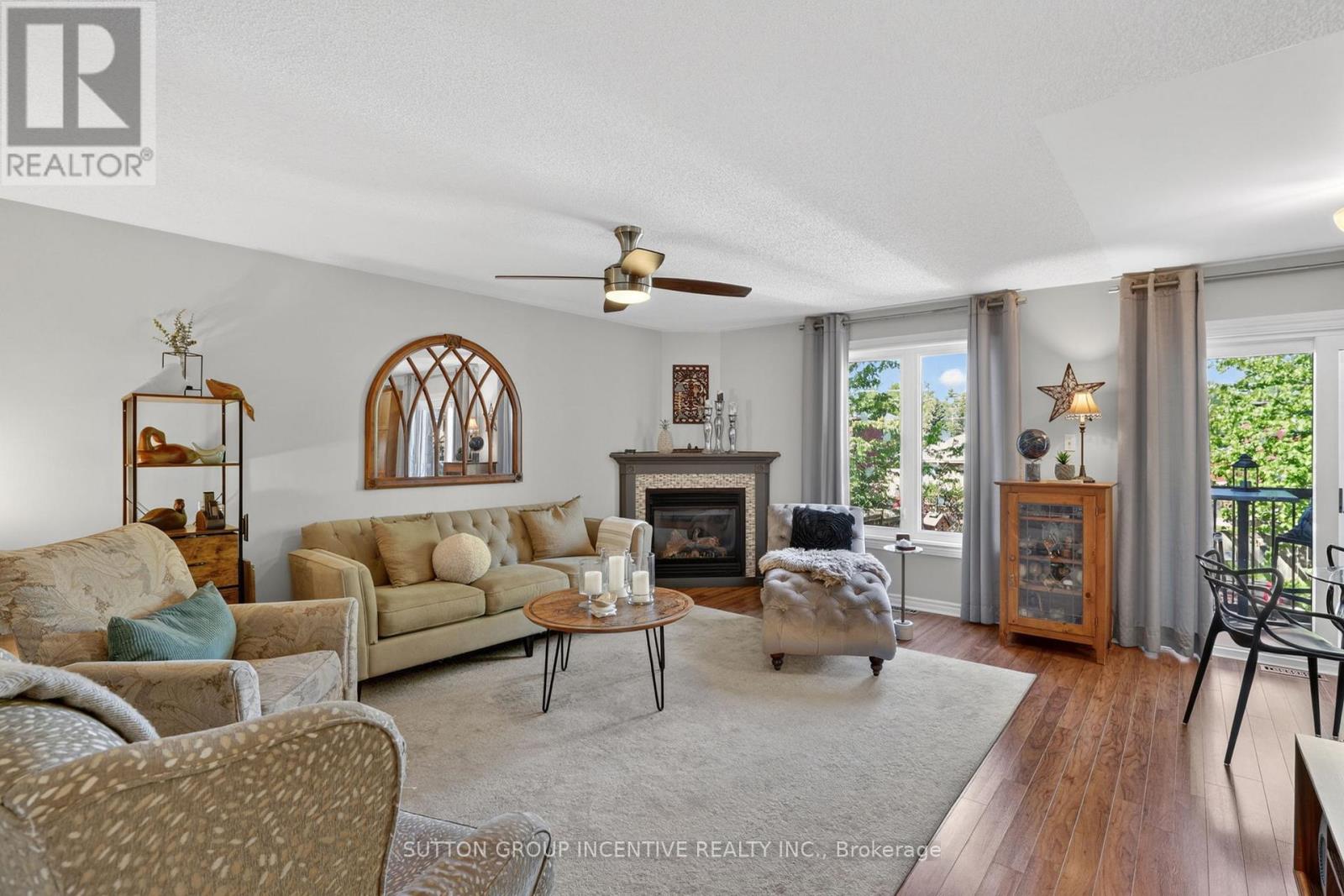 255 Pringle Drive, Barrie, Ontario  L4N 0P4 - Photo 8 - S13233182