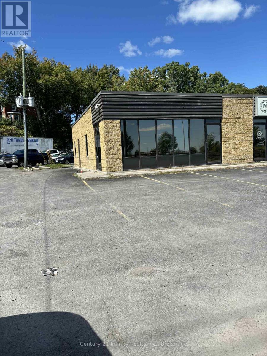 62 Dundas Street W, Belleville, Ontario  K8P 1A3 - Photo 1 - X13233460