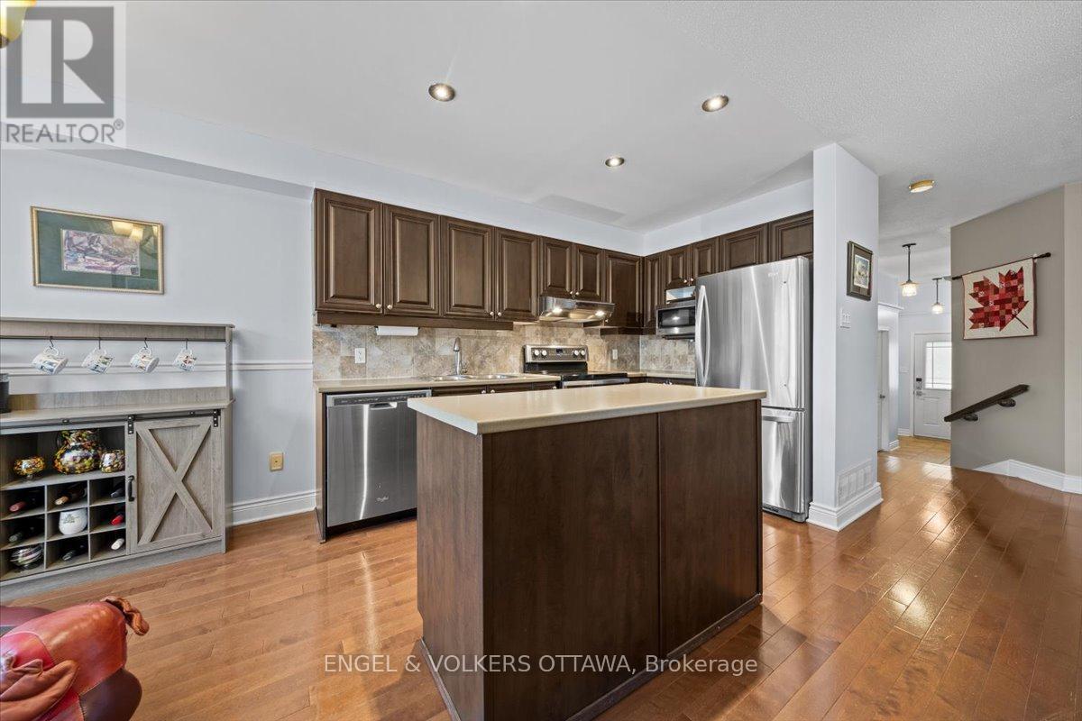 319 Hillsboro Private, Ottawa, Ontario  K2M 3B2 - Photo 17 - X13233196