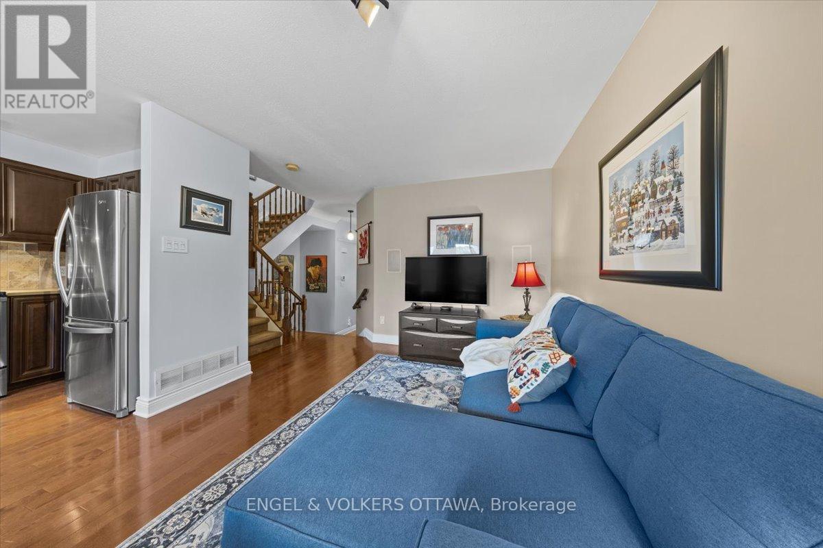 319 Hillsboro Private, Ottawa, Ontario  K2M 3B2 - Photo 9 - X13233196