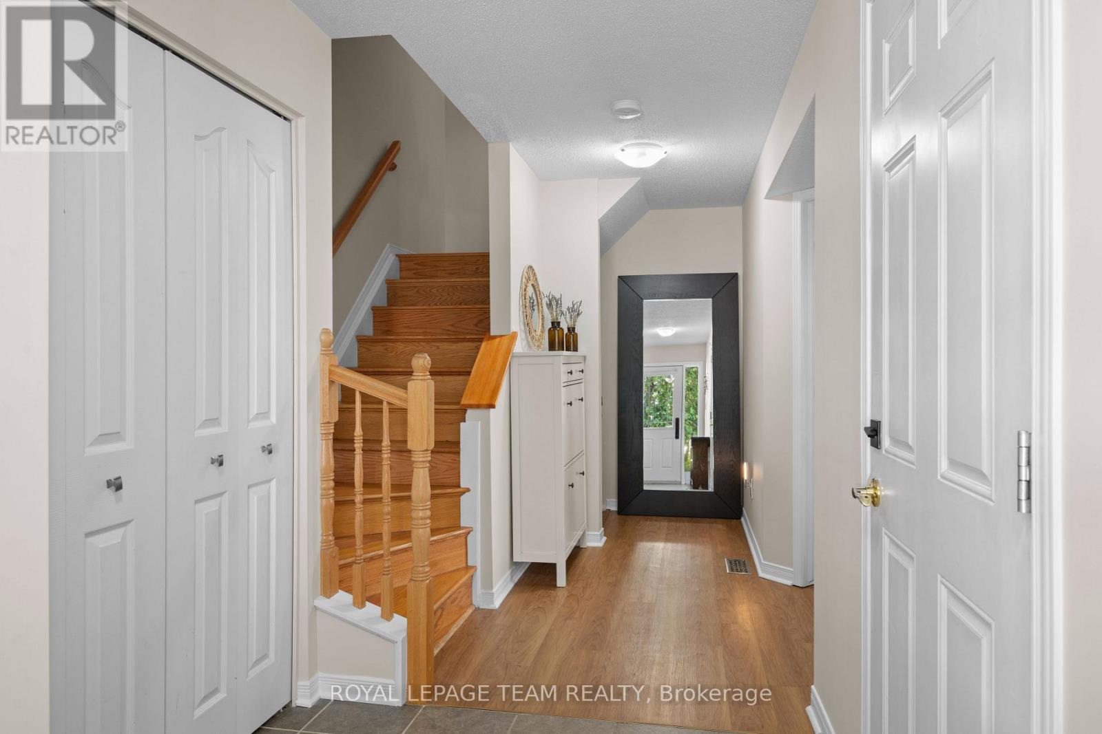 174 Fordham Private, Ottawa, Ontario  K2C 4G6 - Photo 4 - X13233370