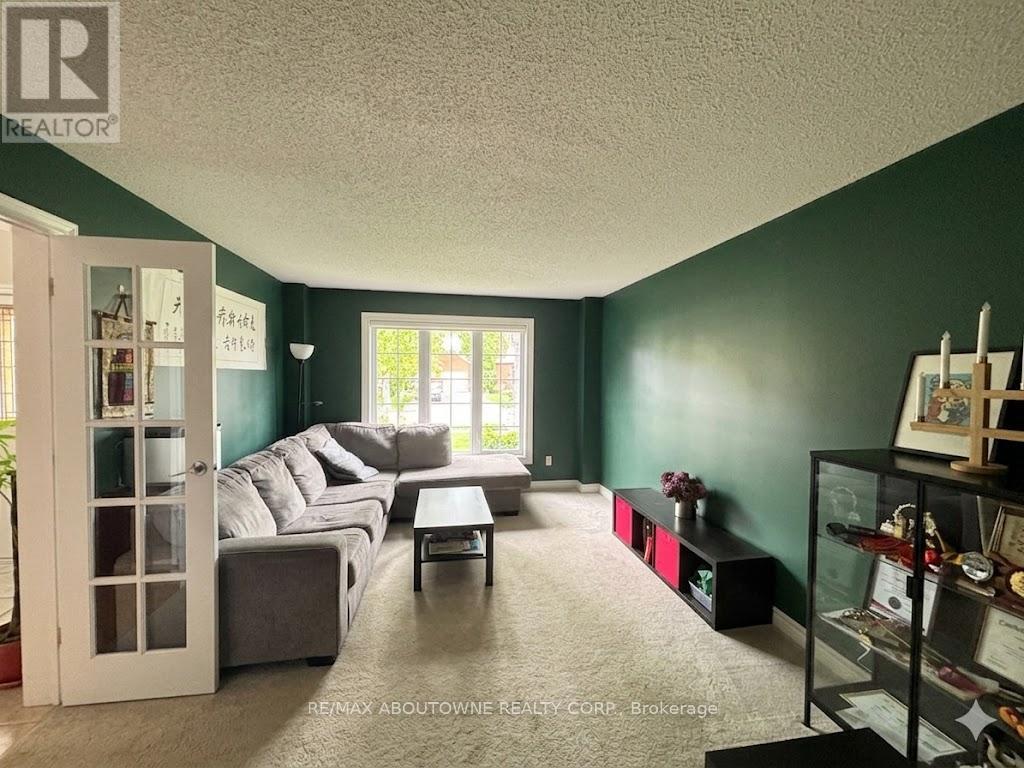 Main - 1284 Creekside Drive, Oakville, Ontario  L6H 4Y5 - Photo 10 - W13232874