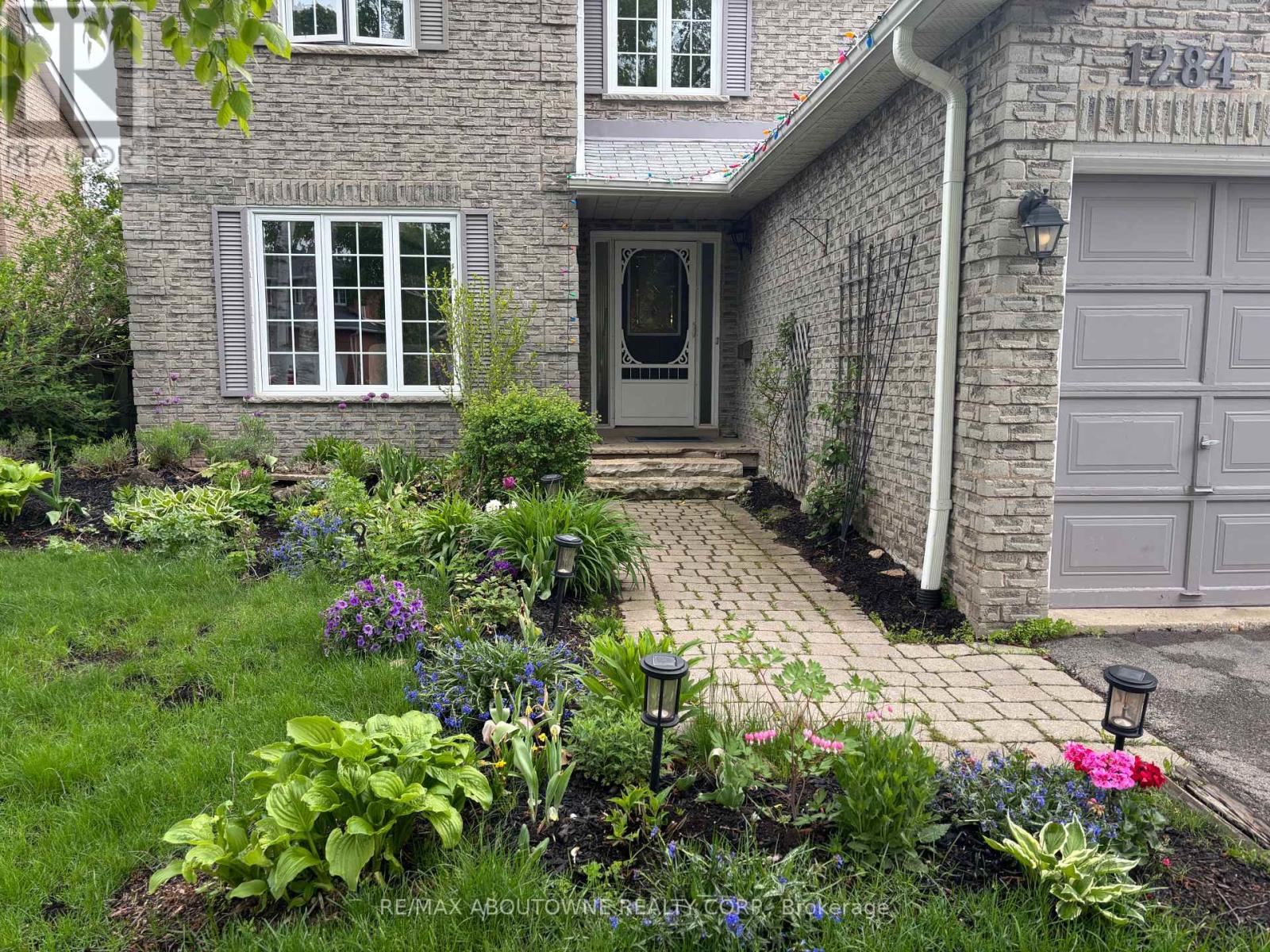Main - 1284 Creekside Drive, Oakville, Ontario  L6H 4Y5 - Photo 2 - W13232874