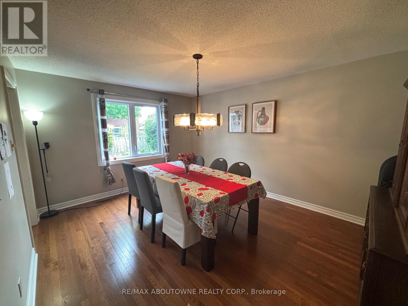 Main - 1284 Creekside Drive, Oakville, Ontario  L6H 4Y5 - Photo 7 - W13232874