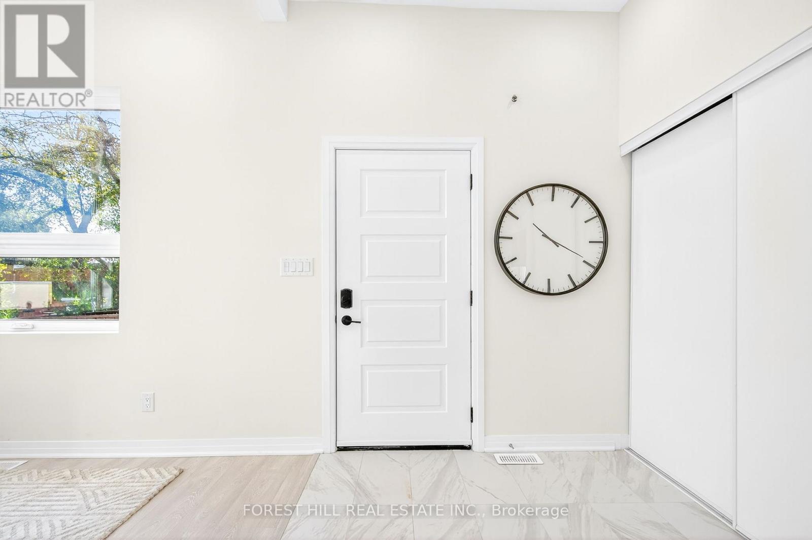 R - 49 William Cragg Drive, Toronto, Ontario  M3M 1T8 - Photo 6 - W13232896