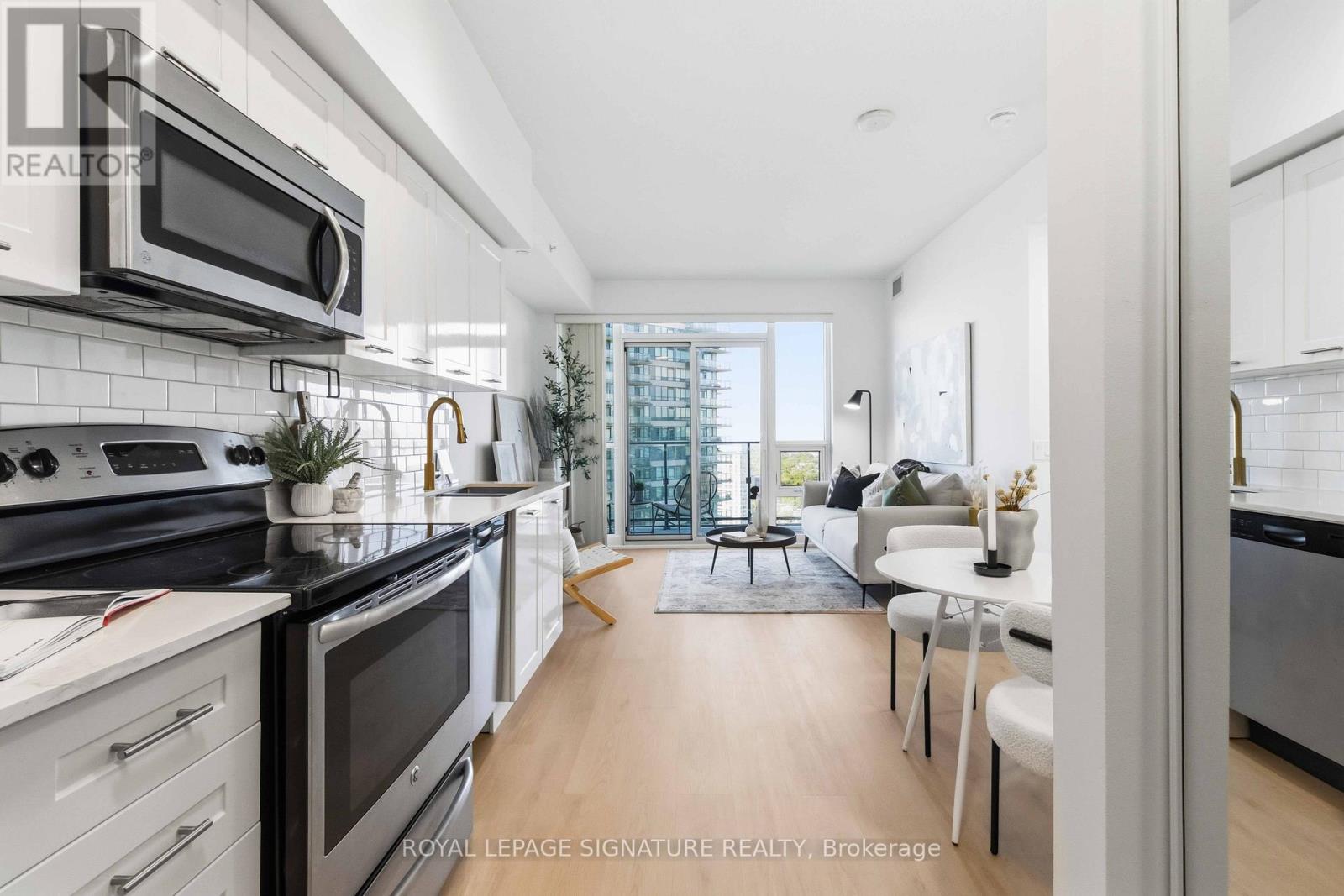 3604 - 2212 Lake Shore Boulevard W, Toronto, Ontario  M8V 0C2 - Photo 4 - W13232932