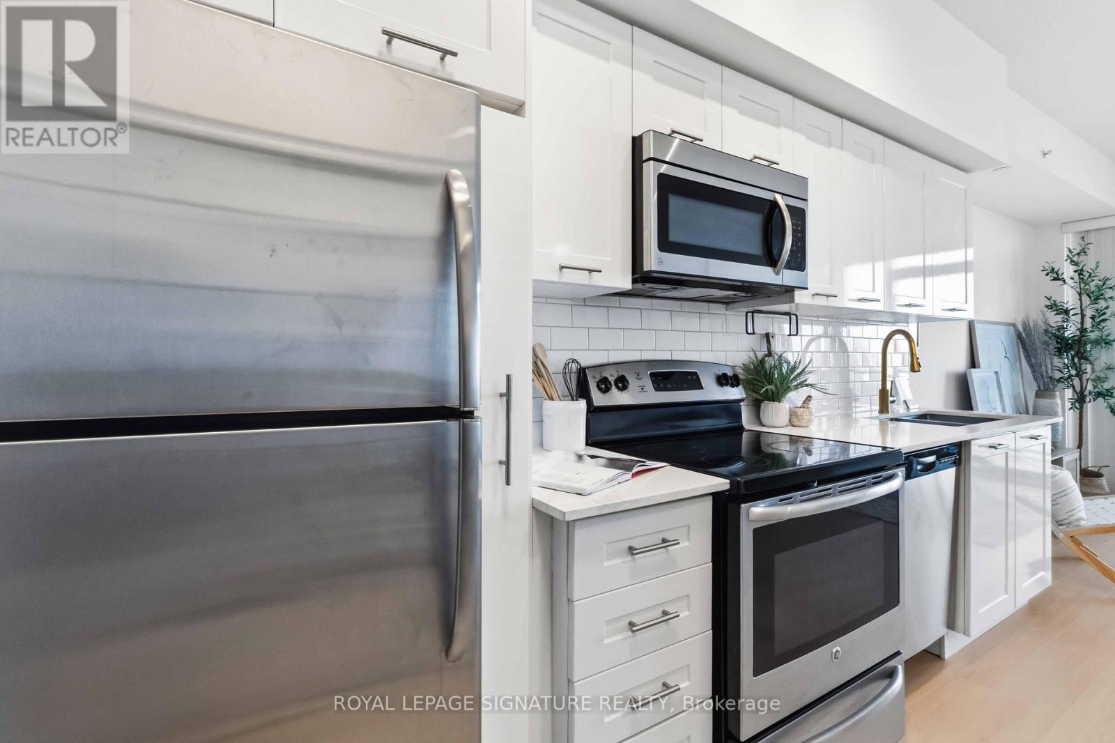 3604 - 2212 Lake Shore Boulevard W, Toronto, Ontario  M8V 0C2 - Photo 5 - W13232932