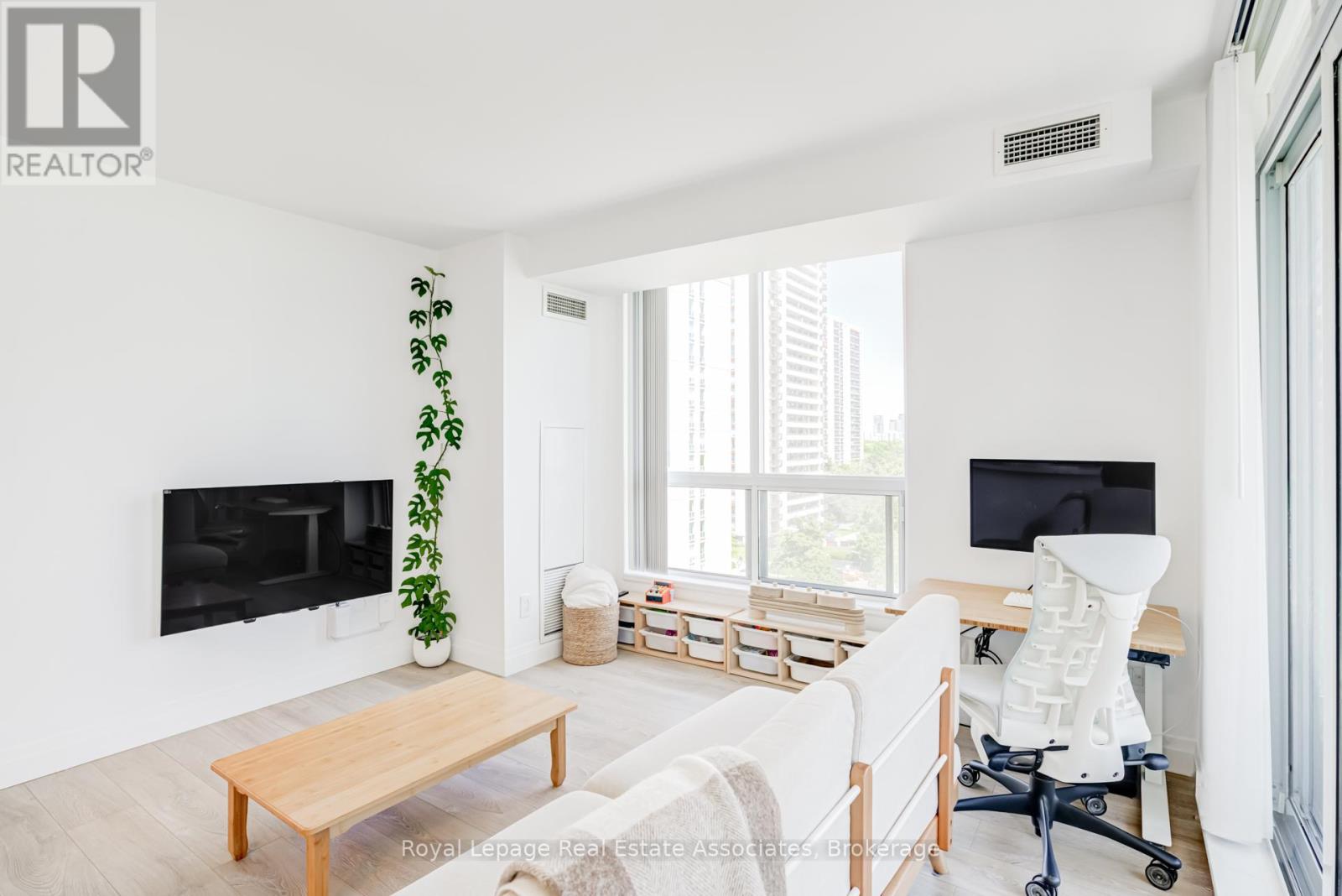 705 - 70 High Park Avenue, Toronto, Ontario  M6P 1A1 - Photo 18 - W13232942