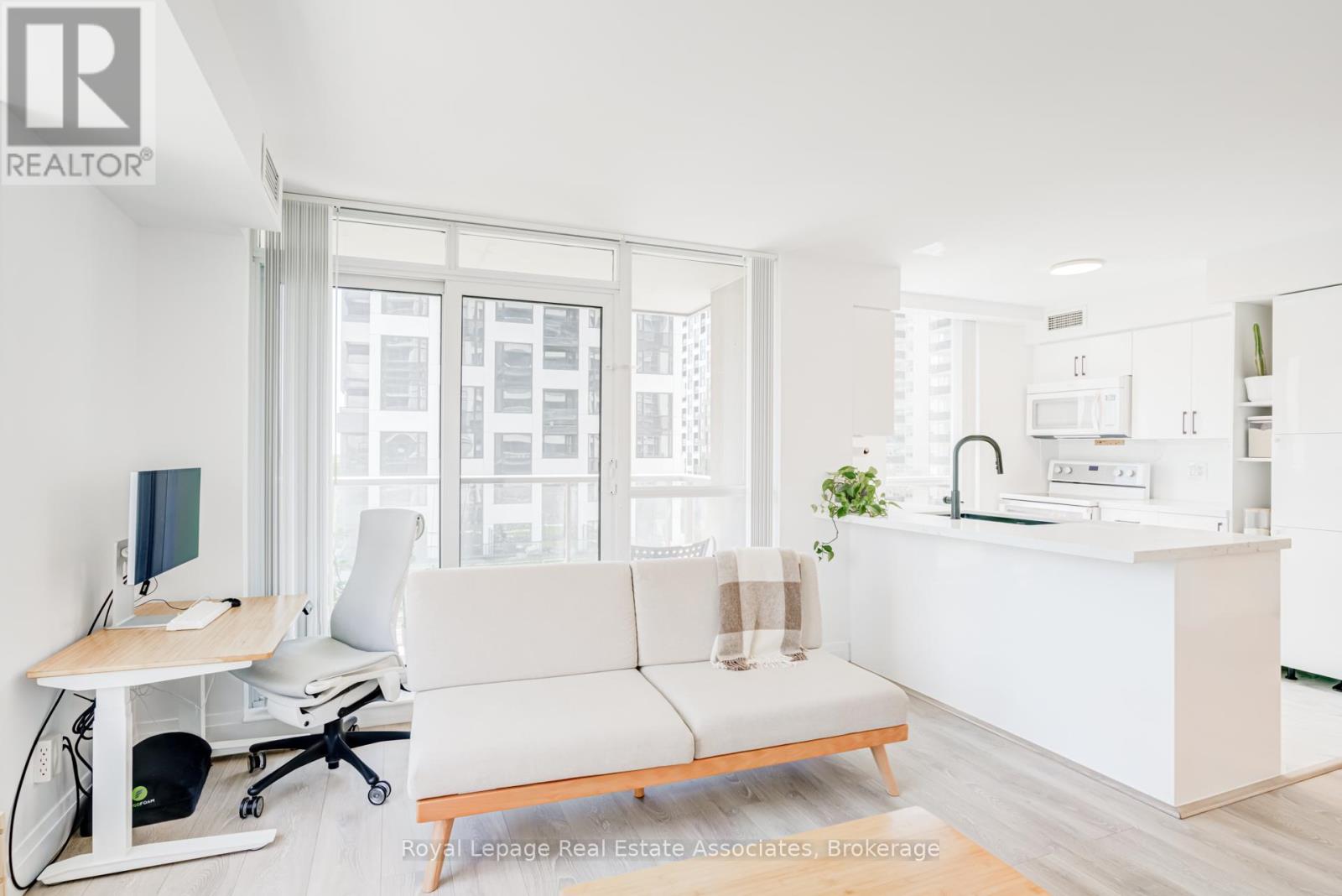705 - 70 High Park Avenue, Toronto, Ontario  M6P 1A1 - Photo 19 - W13232942