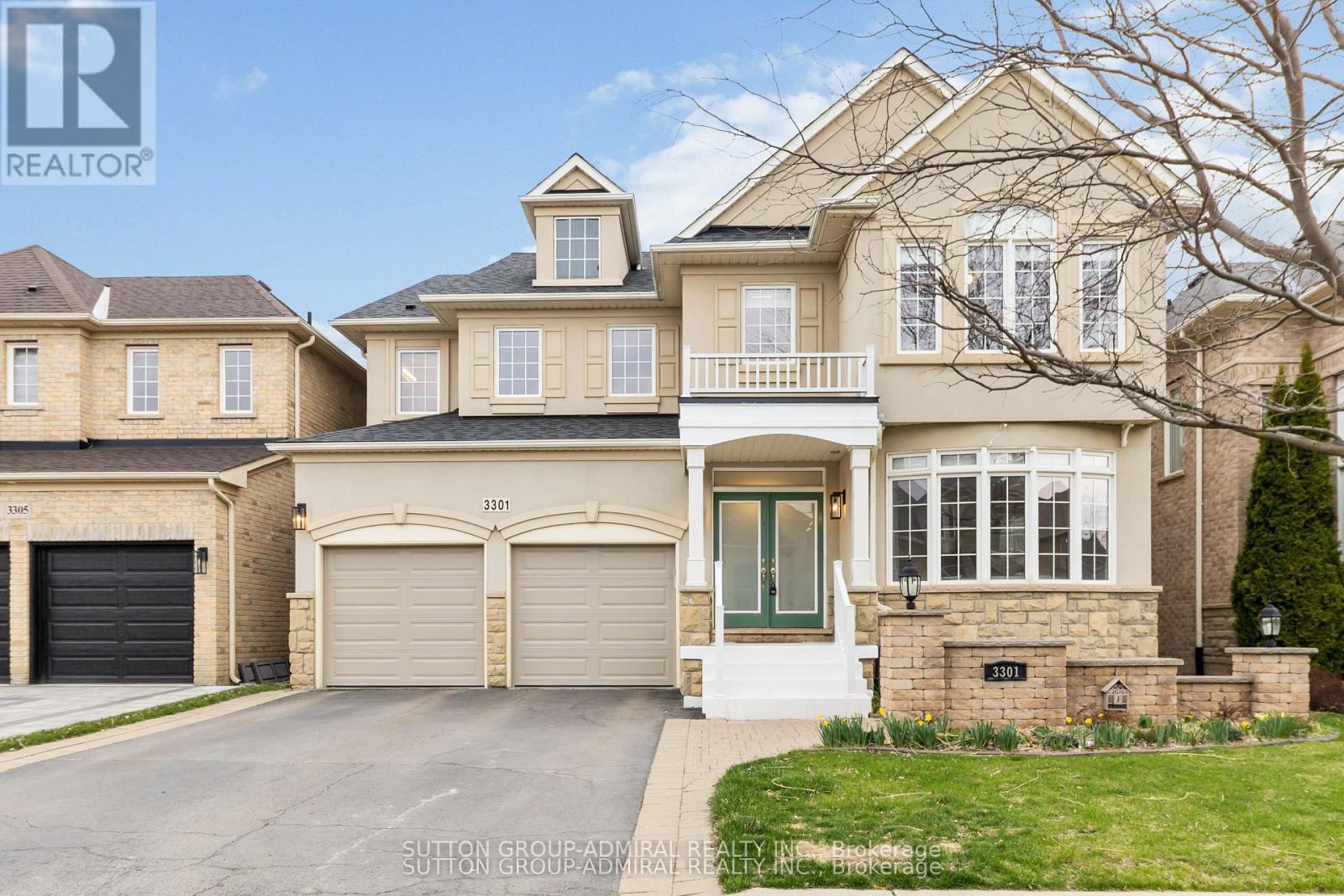 3301 Skipton Lane, Oakville, Ontario  L6M 0K2 - Photo 2 - W13232964