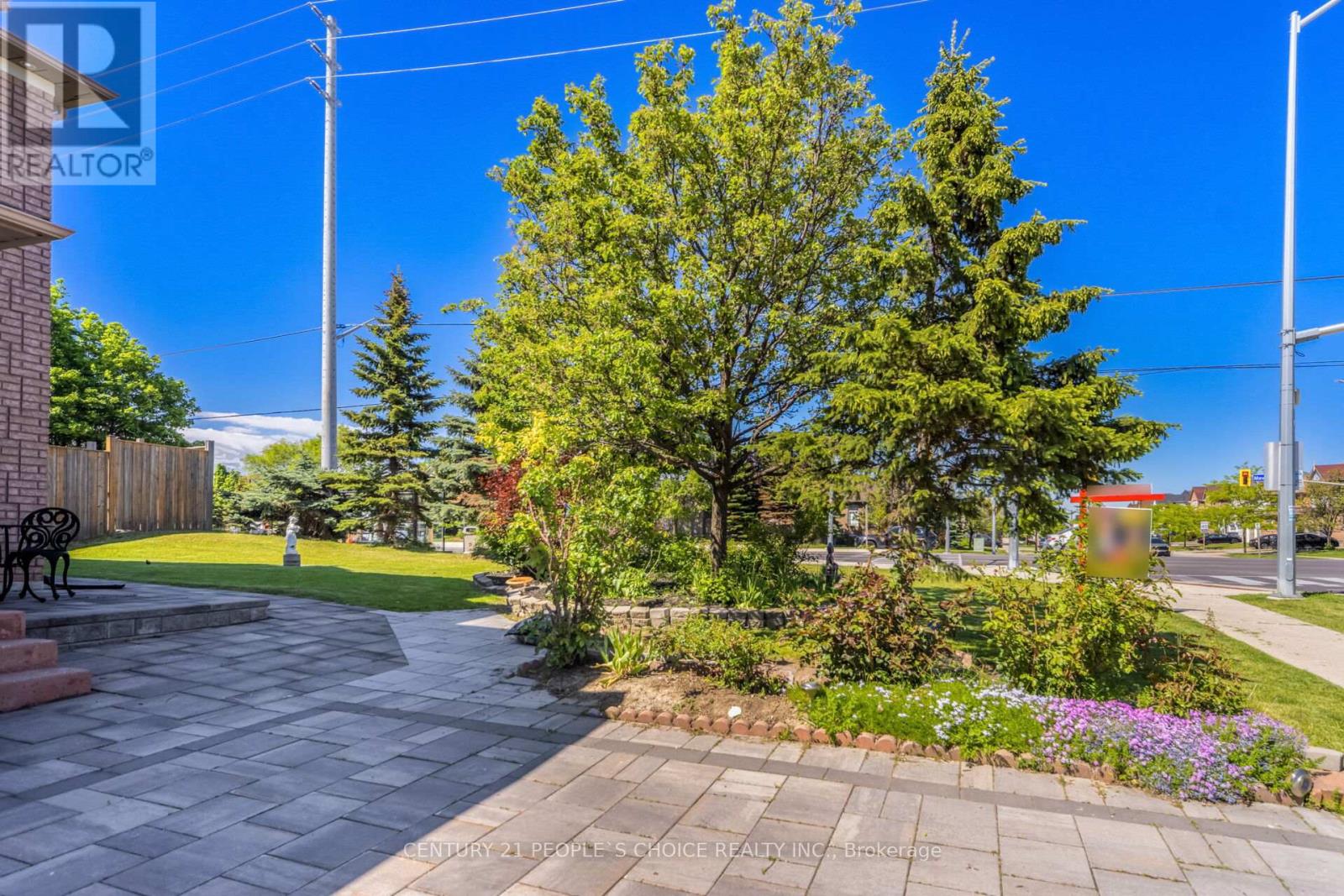 753 Envoy Drive, Mississauga, Ontario  L5W 1H3 - Photo 3 - W13233046