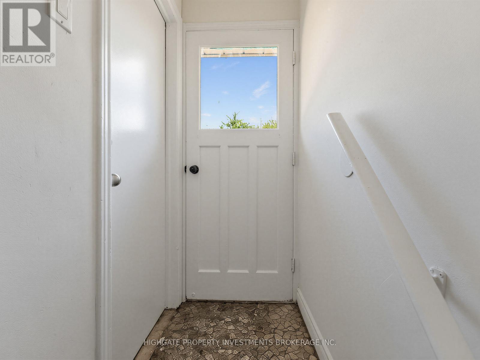 Bsmt - 36 Reigate Avenue, Brampton, Ontario  L6V 2E3 - Photo 4 - W13233112