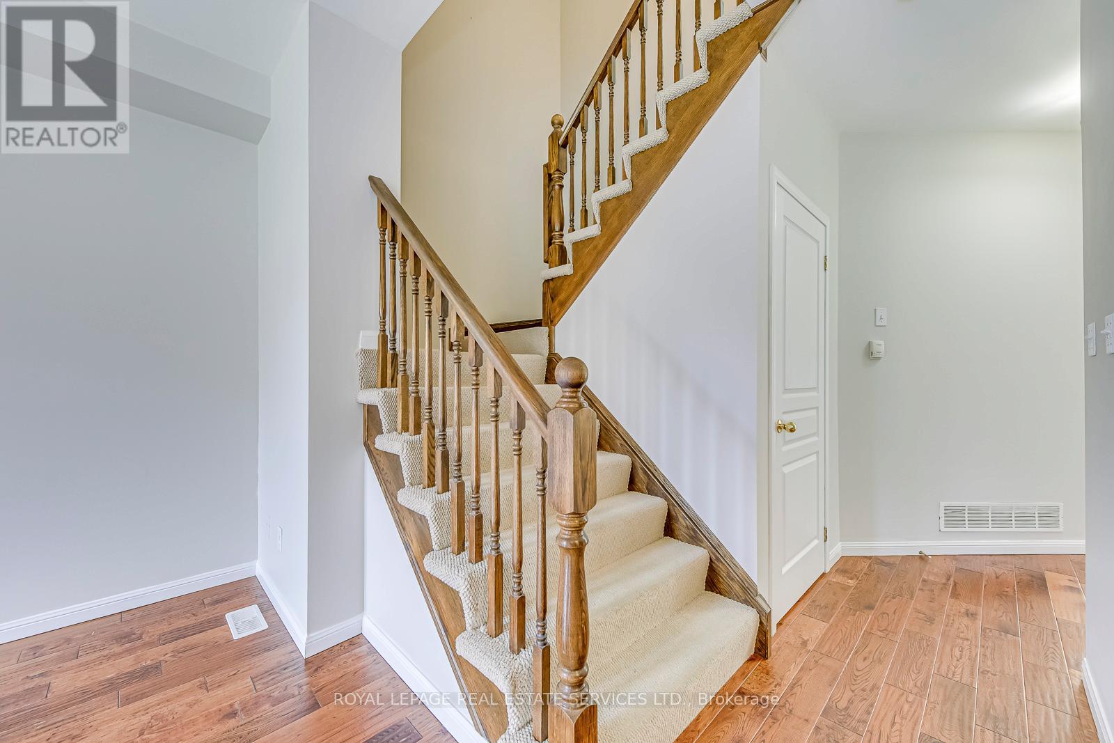 2268 Highcroft Road, Oakville, Ontario  L6M 4Y4 - Photo 15 - W13233126
